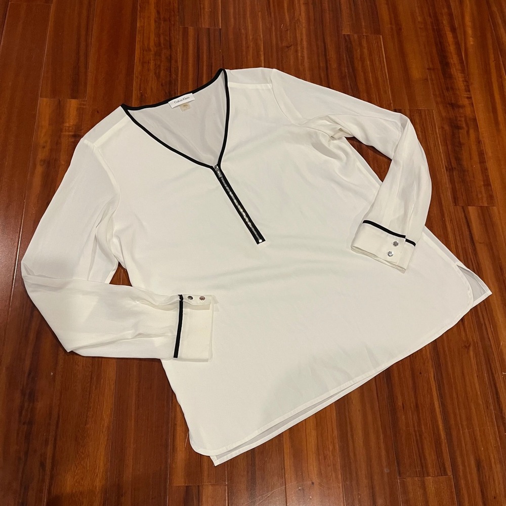 Calvin Klein Long Sleeve Top Blouse V-Neck Zip‎ Neck Lightweight Size Large